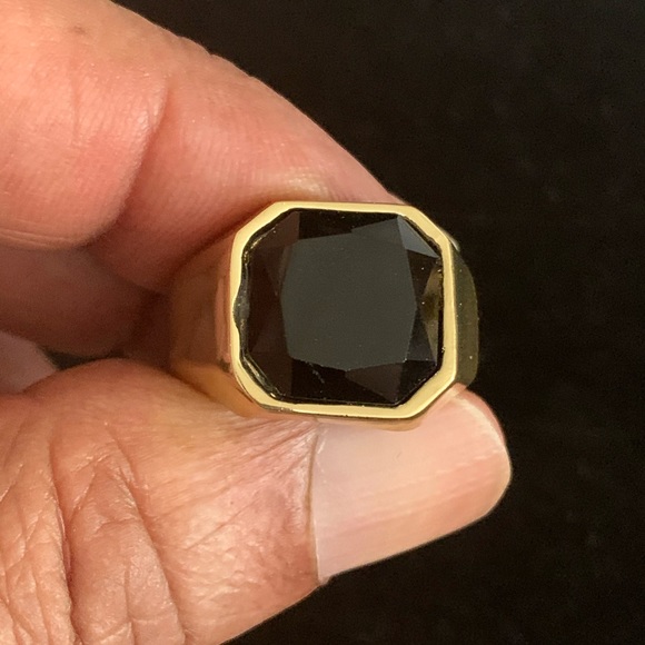 Ring - Picture 4 of 5